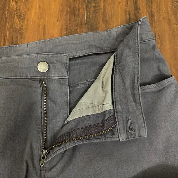 LULULEMON M's ABC Classic-Fit 5 Pocket Pant Warpstreme in Washed Grey - Picture 3 of 14